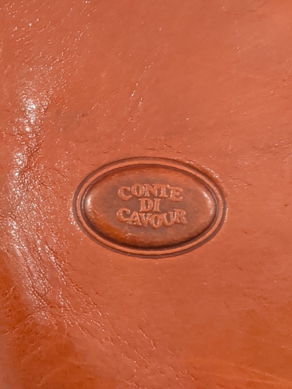 Conte Di Cavour Leather Shoulder Bag in Cognac Orangey Brown - Picture 2 of 15